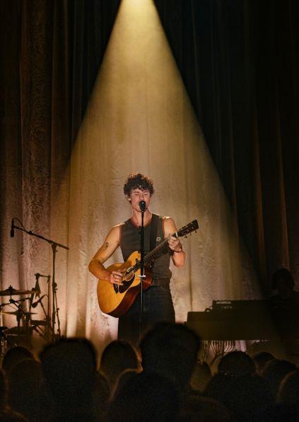 Shawn Mendes: For Friends & Family Only (A Live Concert Film)